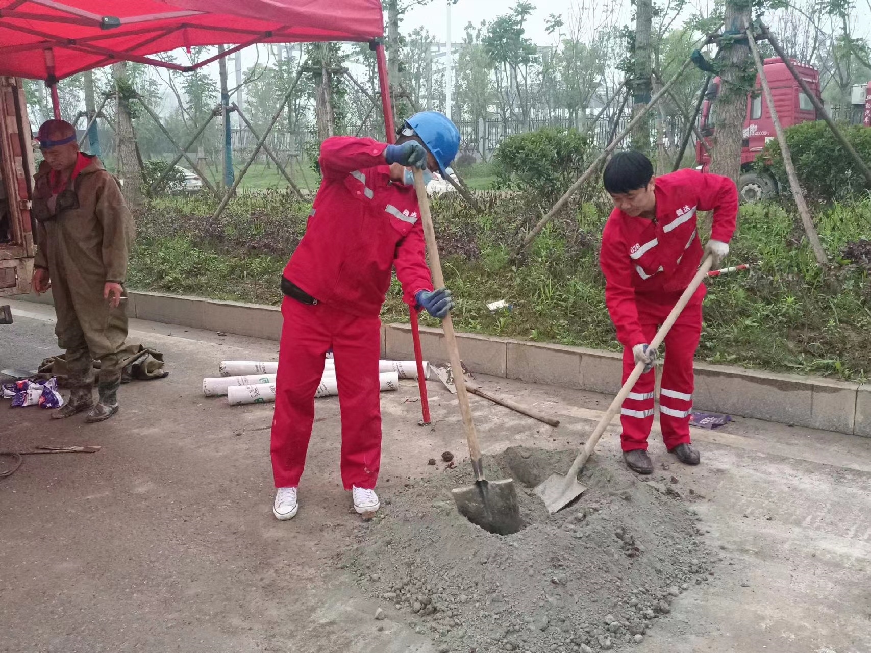 万城镇管道疏通哪家好】及时进行市政管道清淤