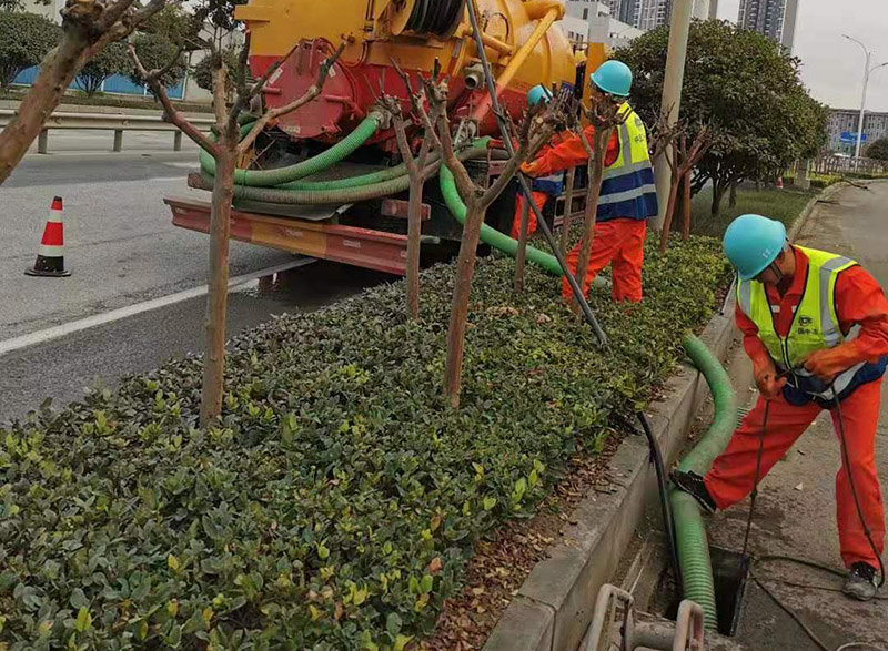 万城镇市政管道清淤